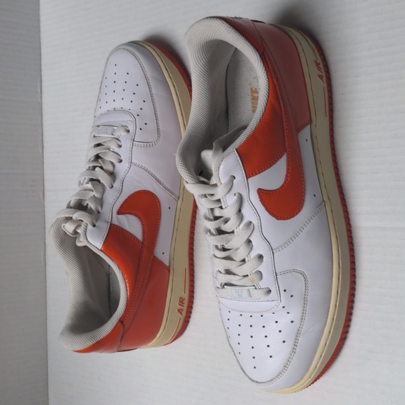 Nike Air Force One Lows White Orange Mens Size 11.5 main image 5
